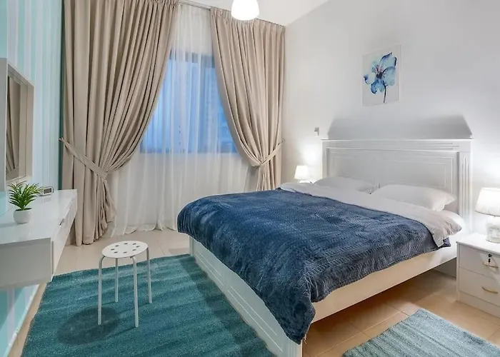 Prime Location 2 Bedroom Beach Front